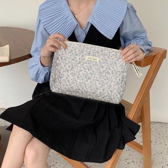 Women Kawaii Floral Cosmetic Large Travel Toiletry Cosmetic Pouch Creamy Green - Picture 6 of 7